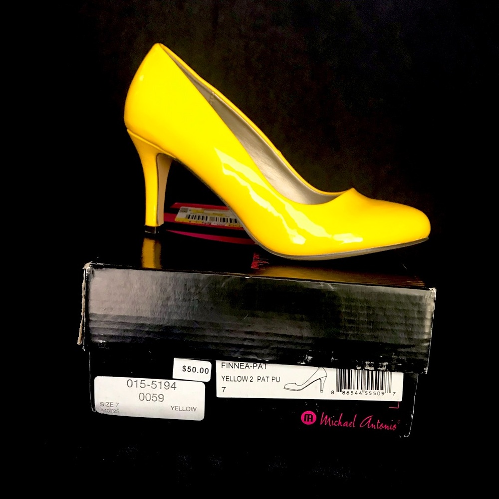 NIB Yellow Pumps #URFABDEALS